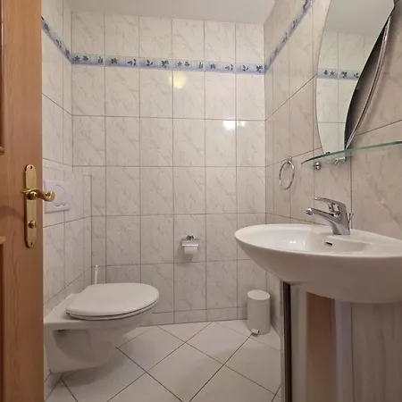 Appartement Chateau B33 Appartement-fewo 6-bettwohnung By Interhome